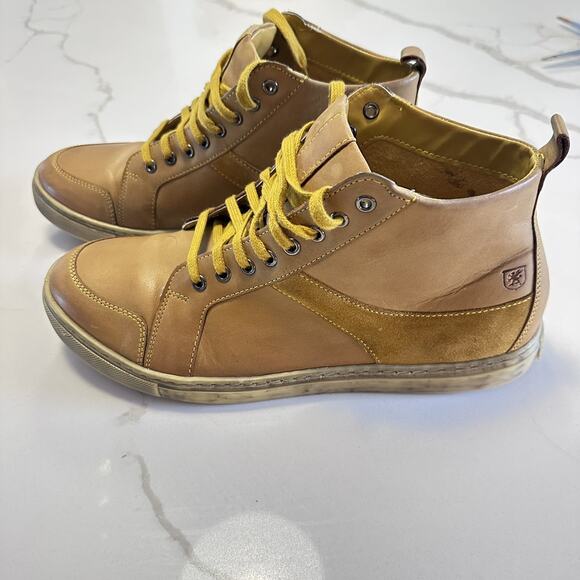 Stacy Adams Men\'s Winchell Moc Toe Chukka Boot size 9.5 -Antique Gold main image 4